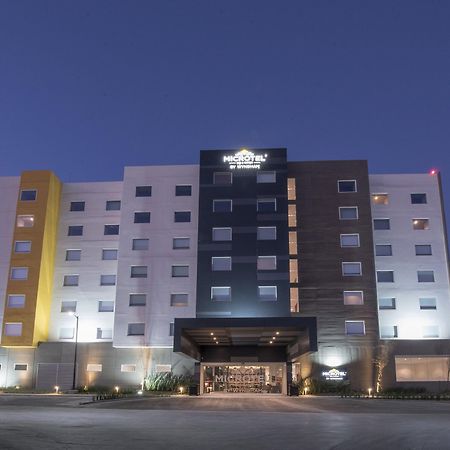 Microtel Inn & Suites By Wyndham Irapuato Zewnętrze zdjęcie