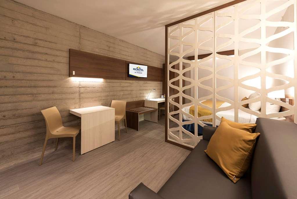 Microtel Inn & Suites By Wyndham Irapuato Pokój zdjęcie