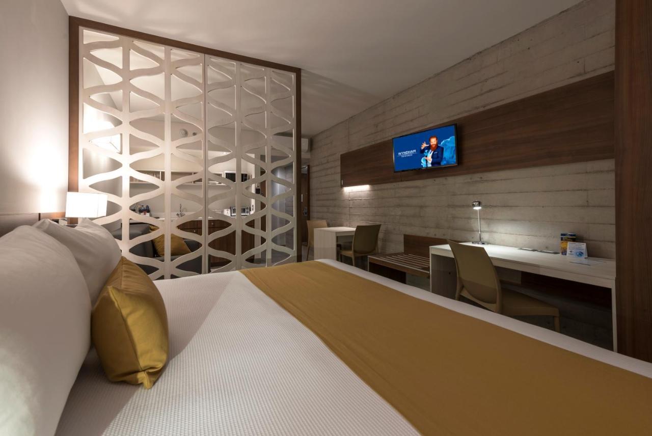 Microtel Inn & Suites By Wyndham Irapuato Zewnętrze zdjęcie