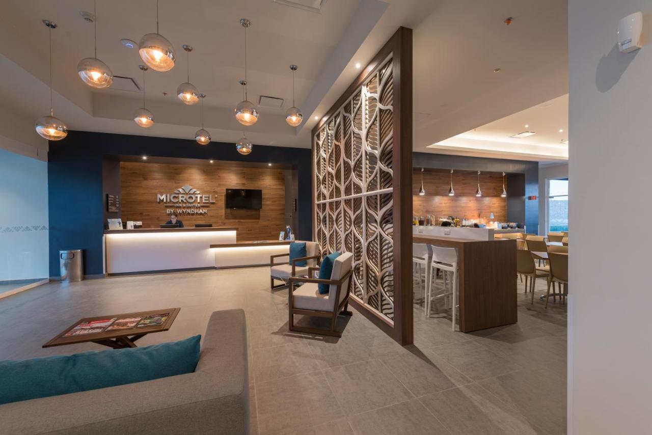 Microtel Inn & Suites By Wyndham Irapuato Zewnętrze zdjęcie